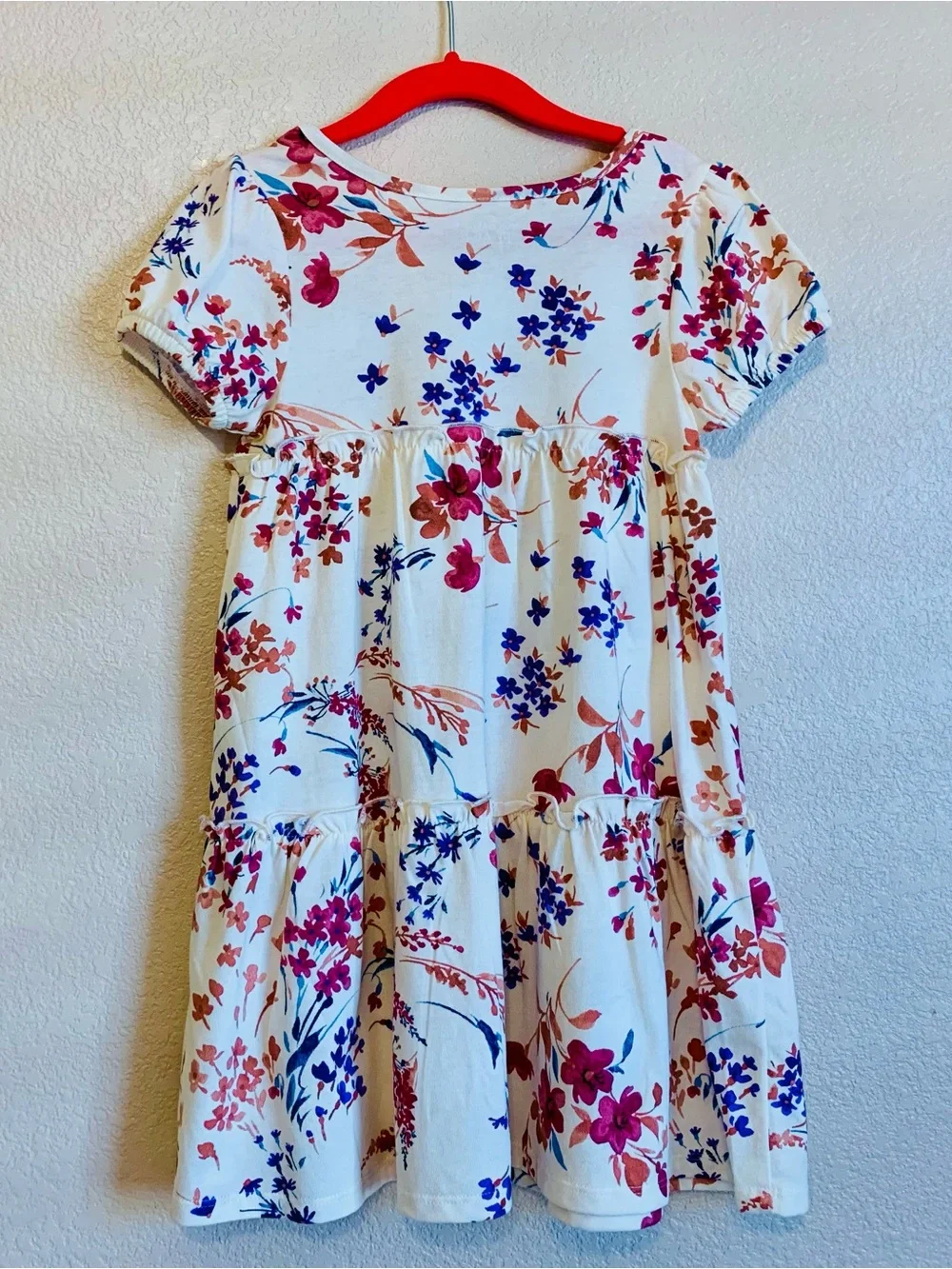 The Children’s Place dress new with tags. Girls size 5T.